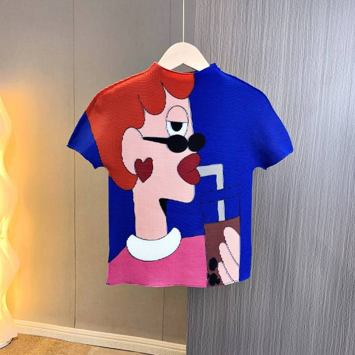 New lightweight, comfortable and cute cartoon character printed pleated short-sleeved T-shirt for formal wear  DLZRT14205