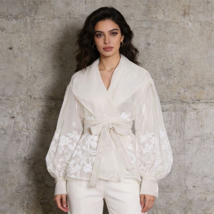 New vintage court style elegant collar blouse with high-end lace-wrapped waistline for slimming effect  DLZC42812