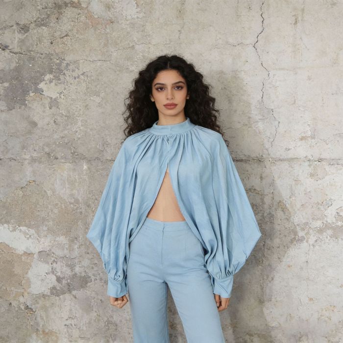 New vintage round-neck bubble sleeve loose-fitting figure-hugging pleated cape top  DLZSY15