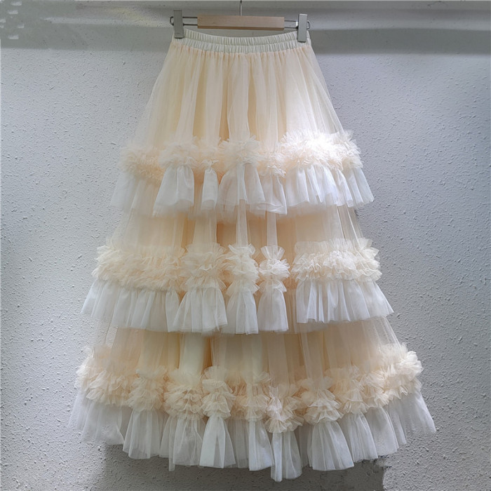 Ruffled edge cake with an exaggerated puff skirt, A-shaped mid-length, high-waisted design  DLZBSQ26