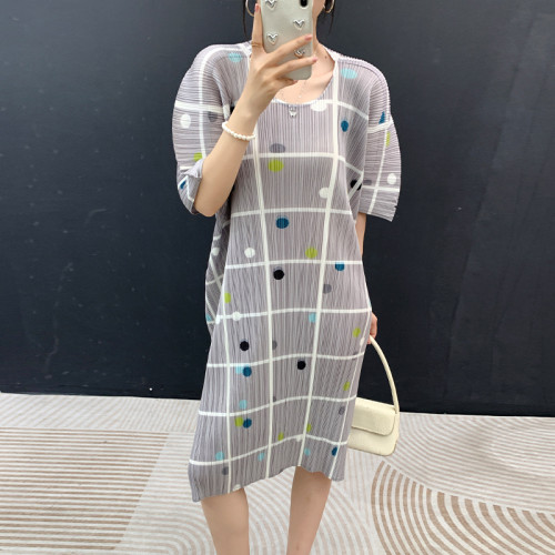 Ruffled round-neck short-sleeved slimming and elegant dress  DLZBX170