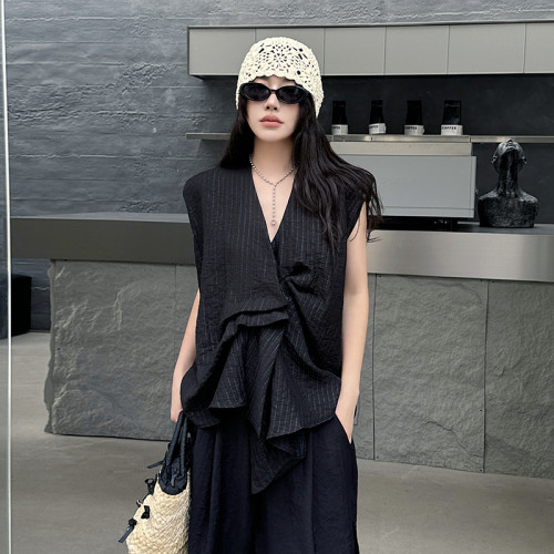  Women Black Brief Pleated Big Size Casual Blouse New V-Neck Sleeveless Shirt Fashion Tide Spring Summer   1DJ0948