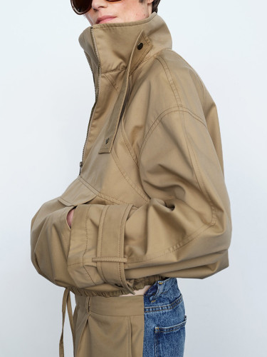 New style button-down shirt with bowknot decoration and pleated cuffs, in a loose fit. DLZjk2604