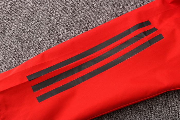 Real Madrid Training Windbreaker 20/21 Red