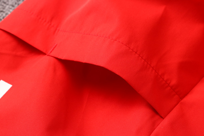 Bayern Munich Training Windbreaker 20/21 Red