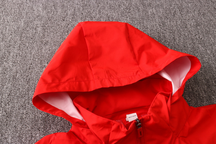 Bayern Munich Training Windbreaker 20/21 Red