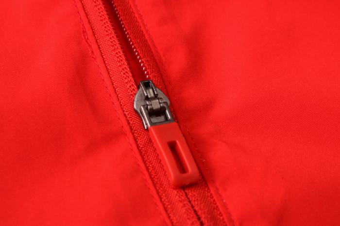 Bayern Munich Training Windbreaker 20/21 Red