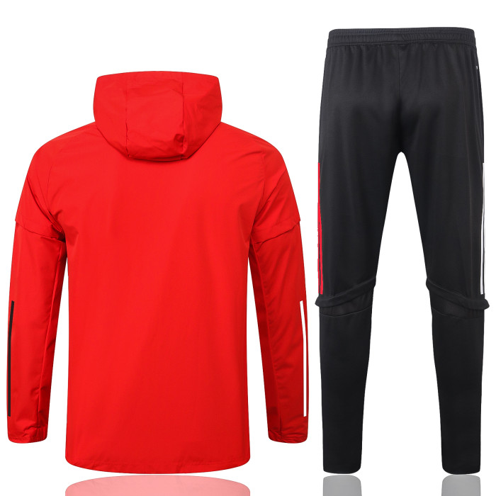 Bayern Munich Training Windbreaker 20/21 Red