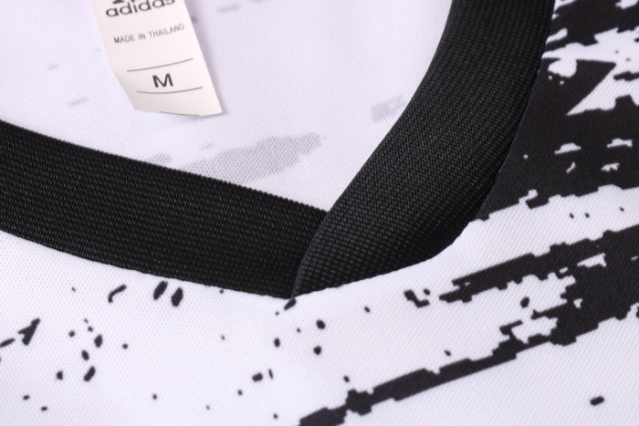 Juventus Training Jersey 20/21