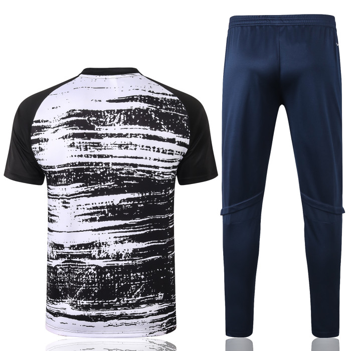 Juventus Training Jersey 20/21