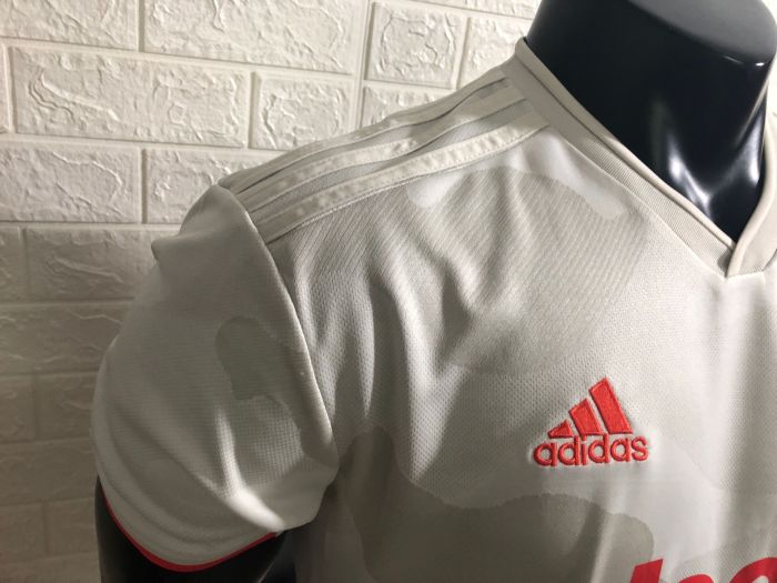 Juventus Away Man Jersey 19/20 Tops
