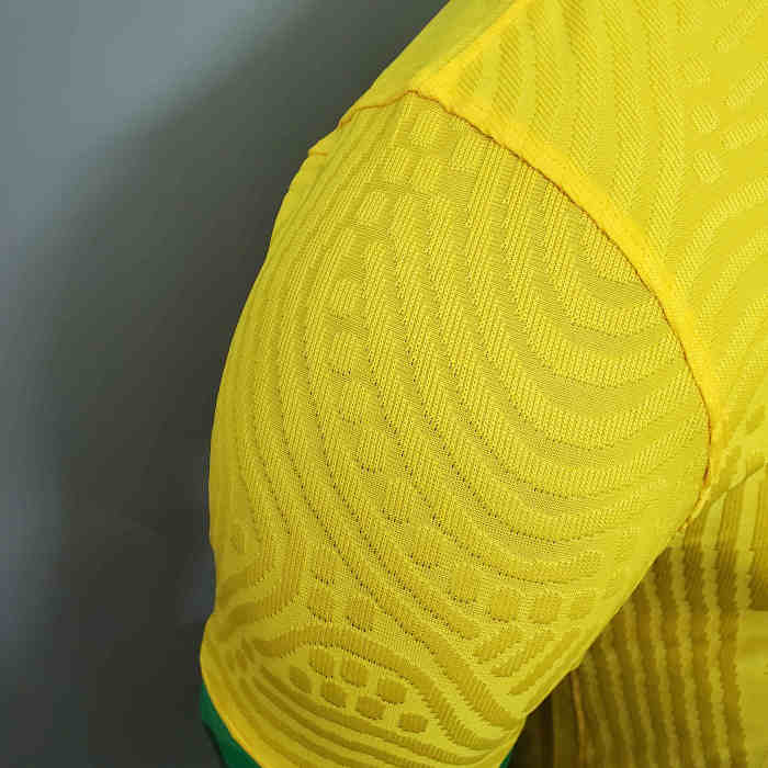 Brazil Home Player Version Man Jersey 20/21