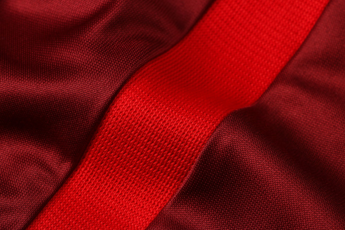 Liverpool Training Jersey 21/22 Red