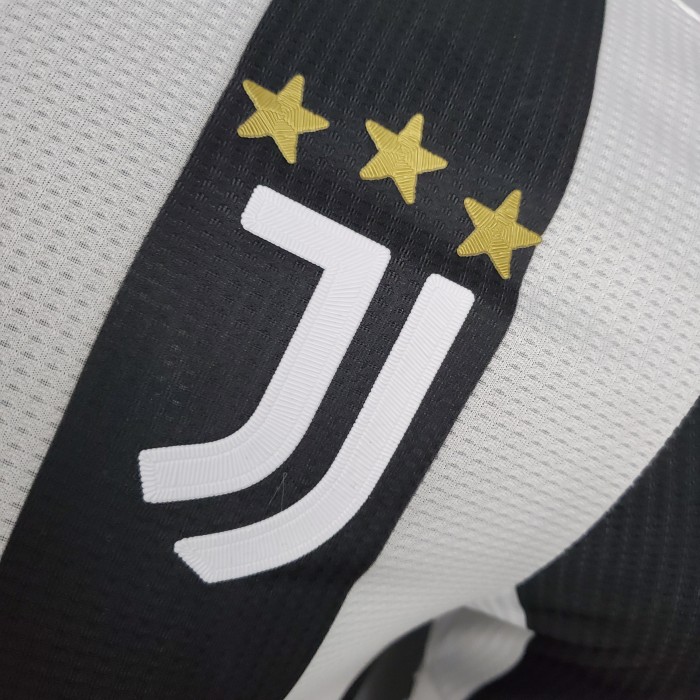 Juventus Home Player Jersey 21/22
