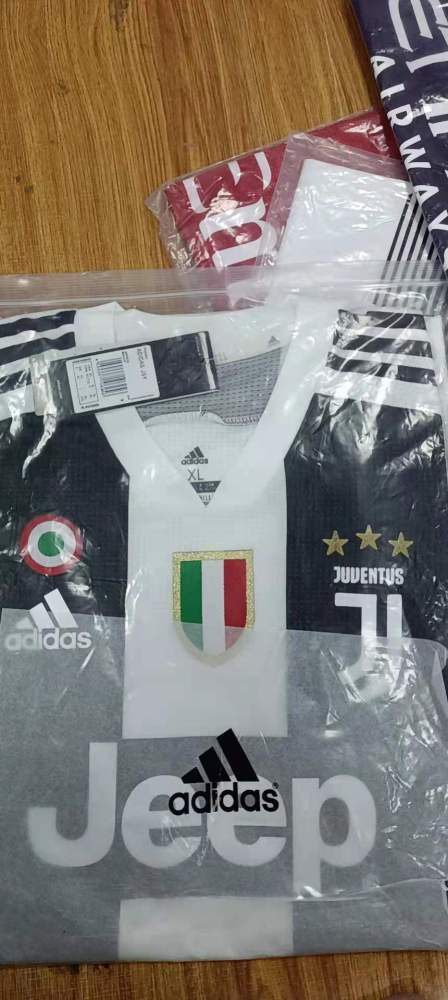Juventus Home Player Jersey 18/19