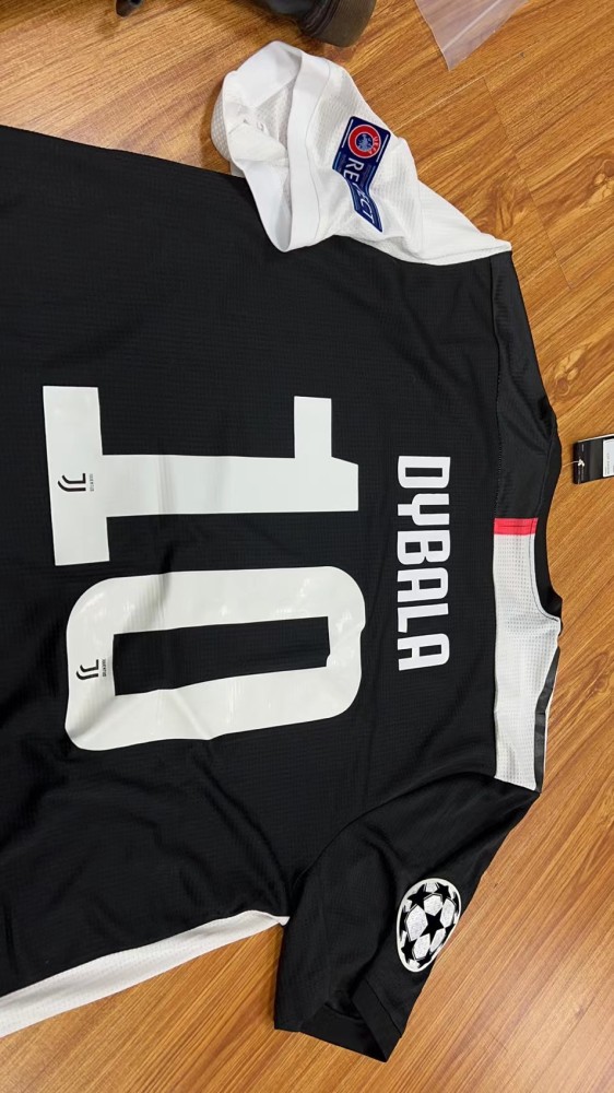 Juventus Home Player DYBALA #10 Jersey 19/20