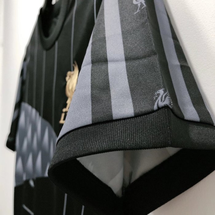 Liverpool Black Retro Commemorative Jersey