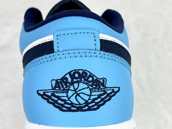 Air Jordan 1 Low University Blue