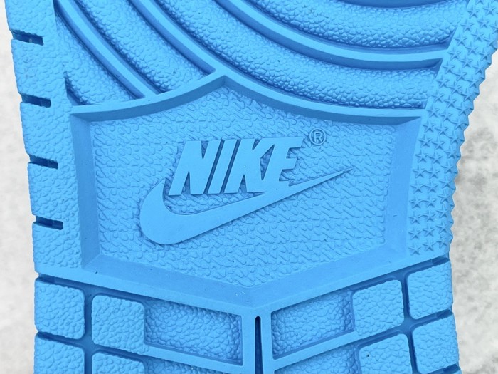 Air Jordan 1 Low University Blue