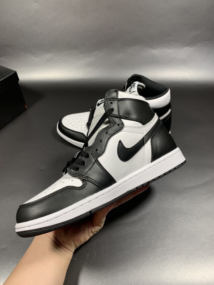 Air Jordan 1 Retro Black White