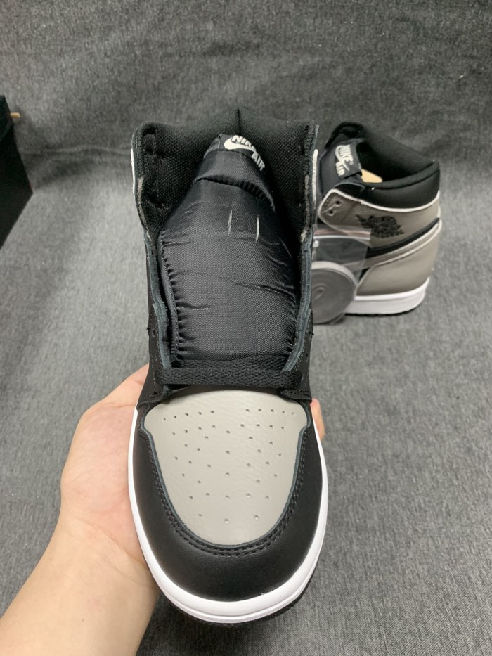 Air Jordan 1 Retro High Shadow