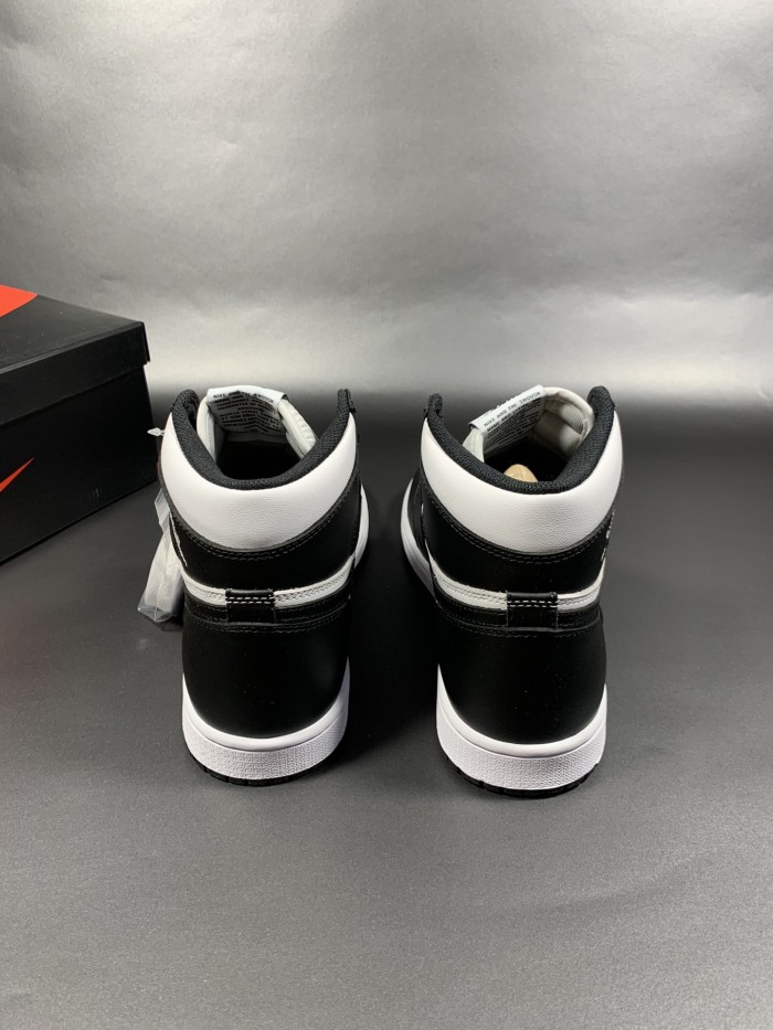 Air Jordan 1 Retro Black White
