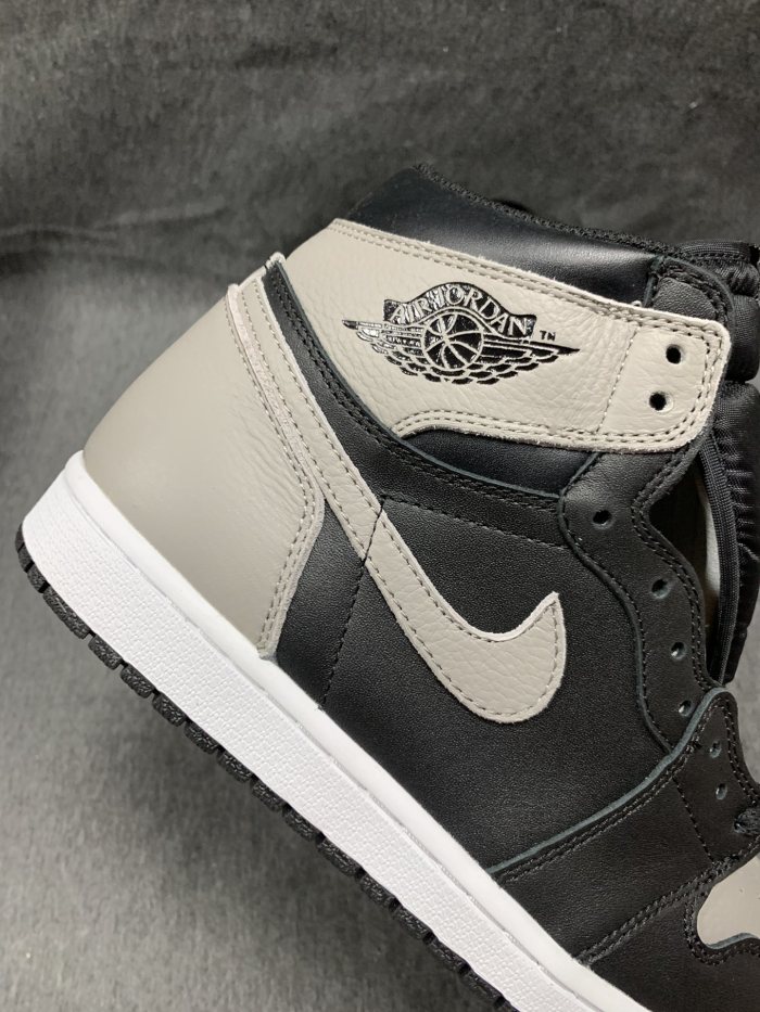 Air Jordan 1 Retro High Shadow