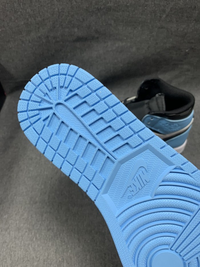 Air Jordan 1 Retro High Blue Chill