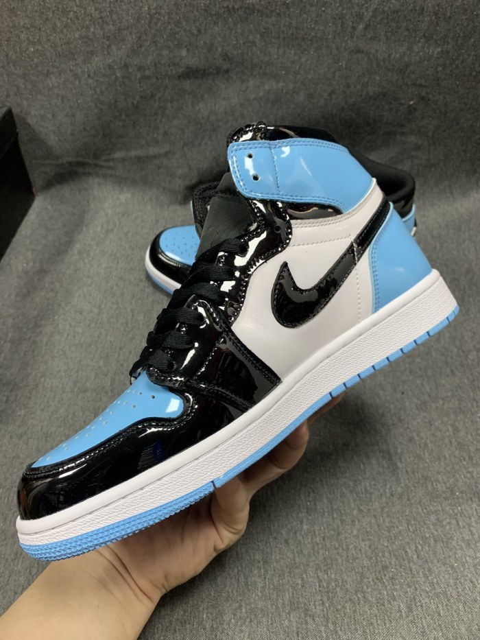 Air Jordan 1 Retro High Blue Chill