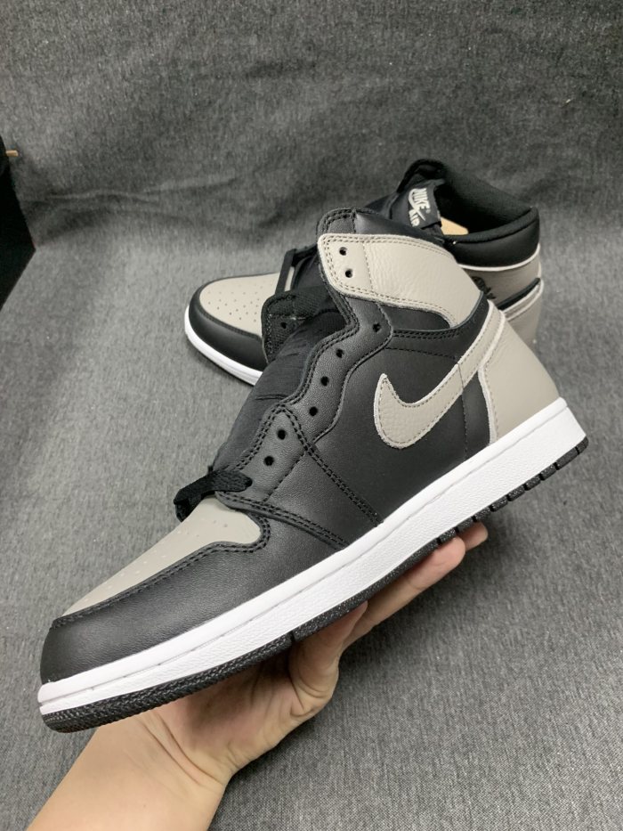 Air Jordan 1 Retro High Shadow