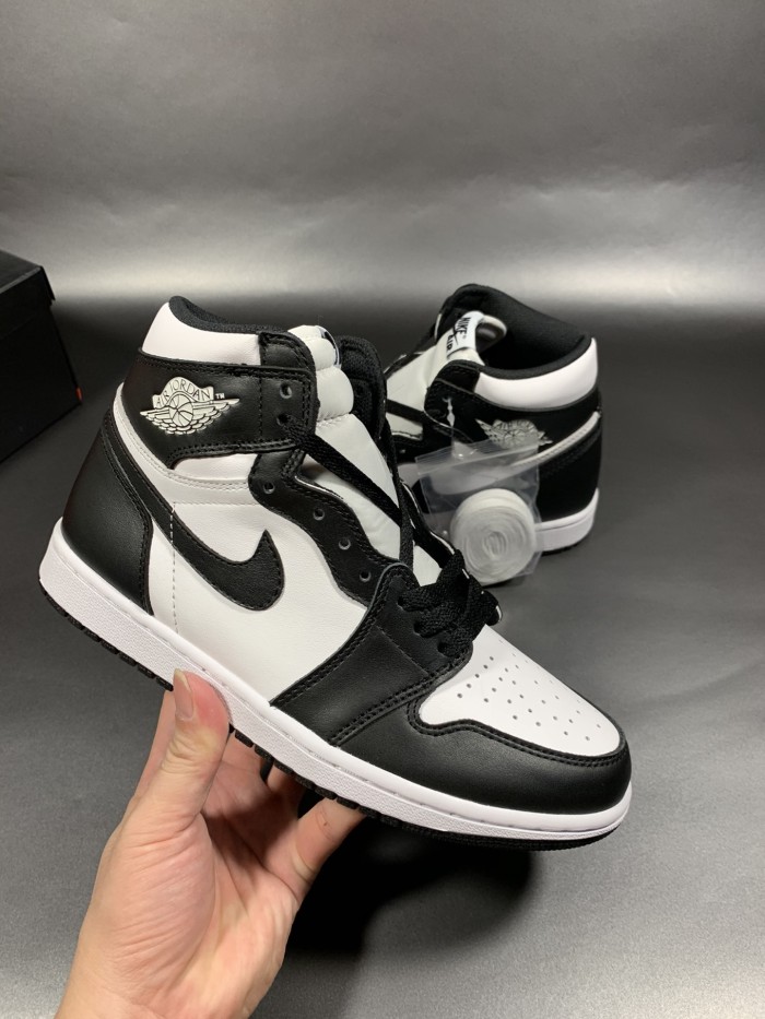 Air Jordan 1 Retro Black White