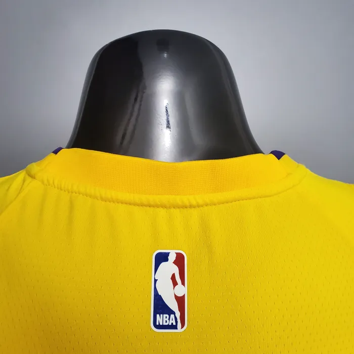 LeBron James Los Angeles Lakers 2020/21 Swingman Jersey Yellow