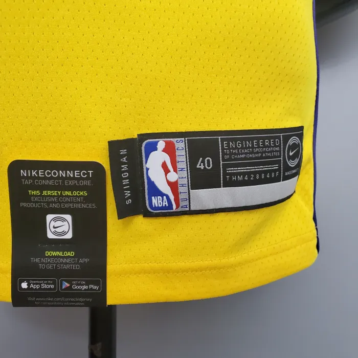 LeBron James Los Angeles Lakers 2020/21 Swingman Jersey Yellow