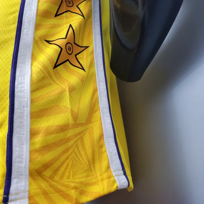 LeBron James Los Angeles Lakers 2020/21 Swingman Jersey Yellow