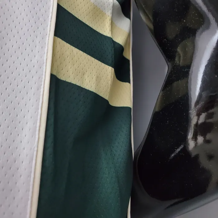 Giannis Antetokounmpo Milwaukee Bucks Swingman Jersey White