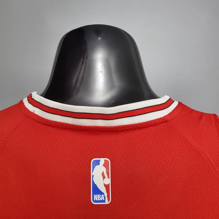 Zach LaVine Chicago Bulls Swingman Jersey Red