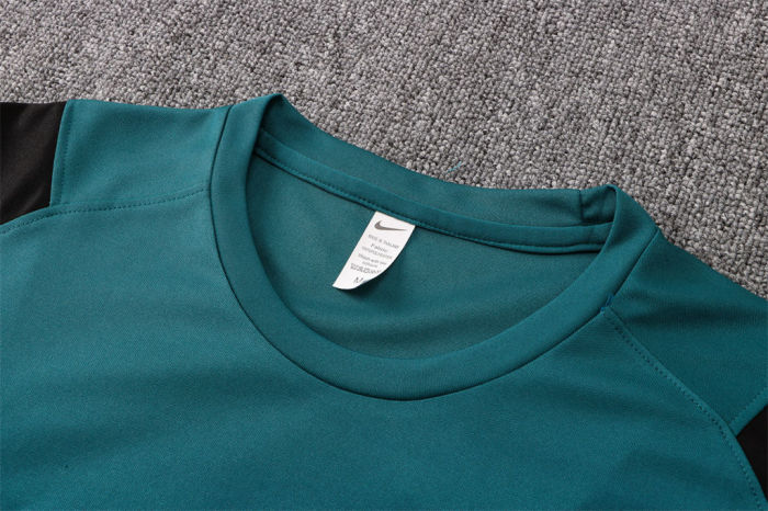 Liverpool Training Jersey 21/22