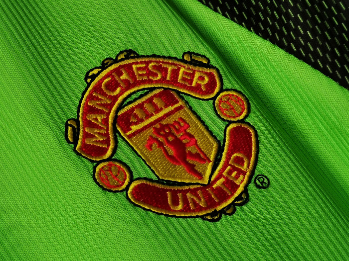 Manchester United Home Goalkeeper Long Sleeve Retro Jersey 1998/99