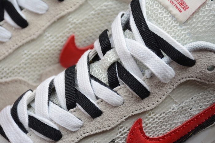 WMNS Nike LDWaffle Sacai White Red