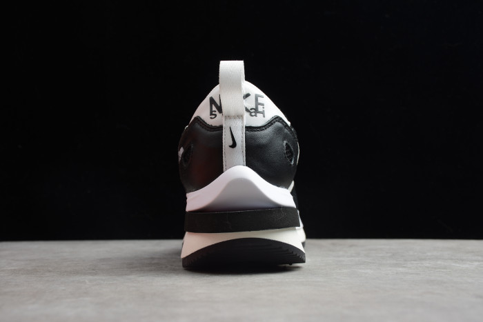 Nike LDWaffle Sacai Black White