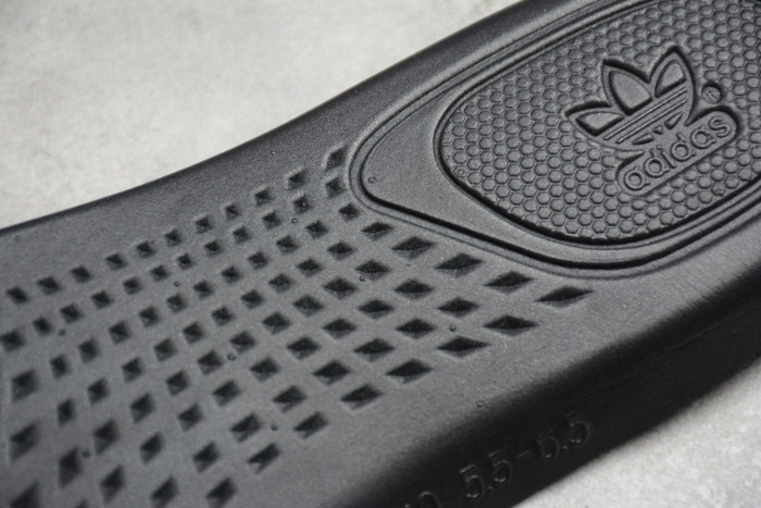 Yeezy Boost 350 V2 “Cinder” Reflective FY4176