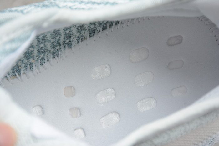 Yeezy Boost 350 V2 “Cloud White” Reflective FW5317