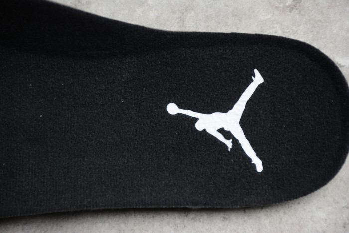 Air Jordan 11 “Concord” AJ11 378037-107