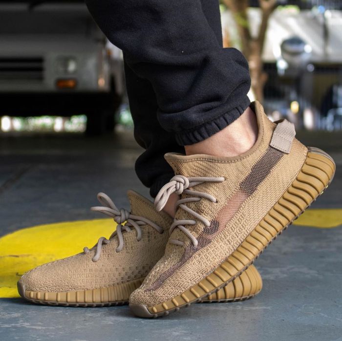 Yeezy Boost 350 V2 “Marsh” FX9033