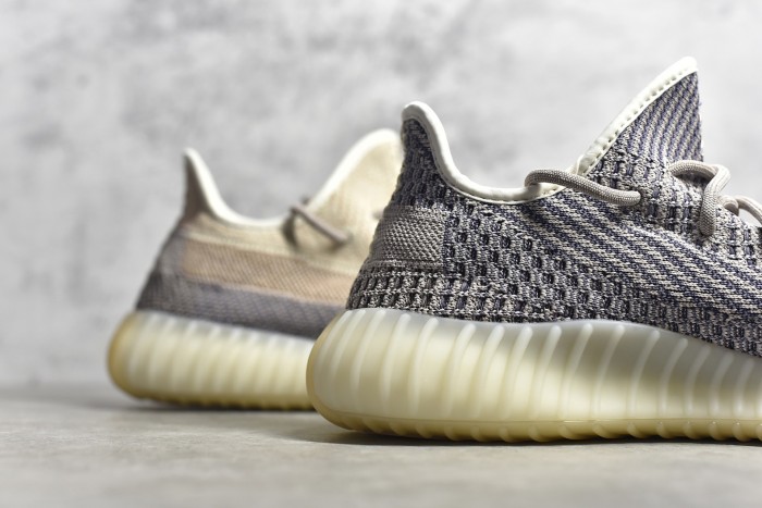 Yeezy Boost 350 v2 GY7658