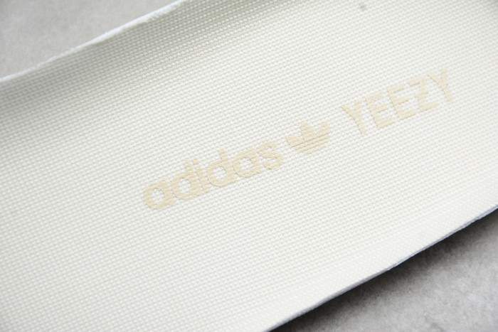 Yeezy 350 V2 “Lundmark Reflective” FV3254