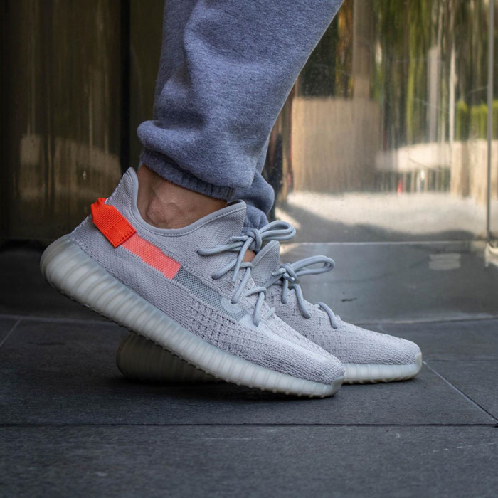 Yeezy Boost 350 V2 “Tail Light” 4.0 FX9017