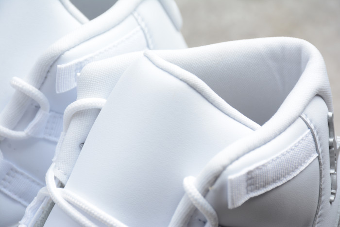 Air Jordan 11 WMNS “Metallic Silver” AR0715-100