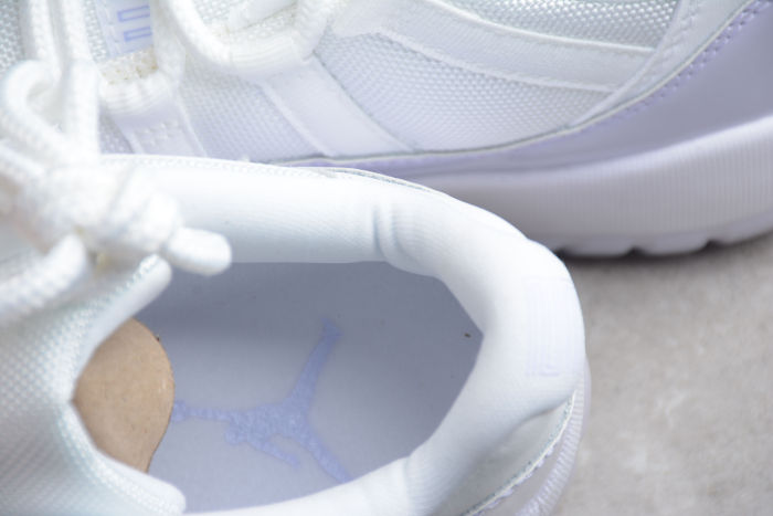 Air Jordan 11 Retro Low  ’ Pure Violet ’ AJ11 AH7860-101
