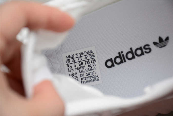 R20 YEEZY BOOST 350 V2 White GW2871